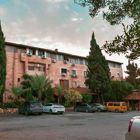 Al Joude Hotel Irbid Exteriör bild