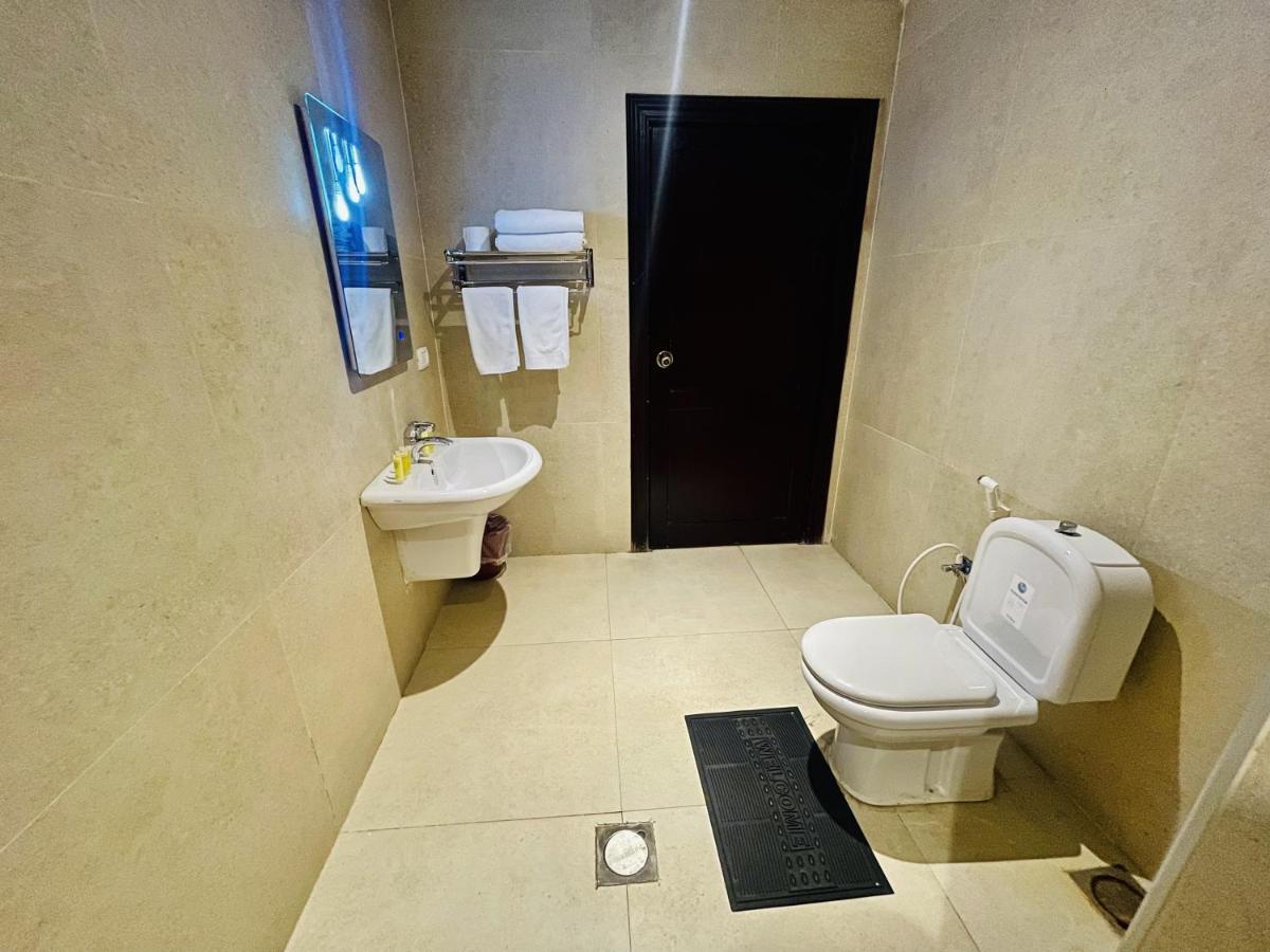 Al Joude Hotel Irbid Exteriör bild